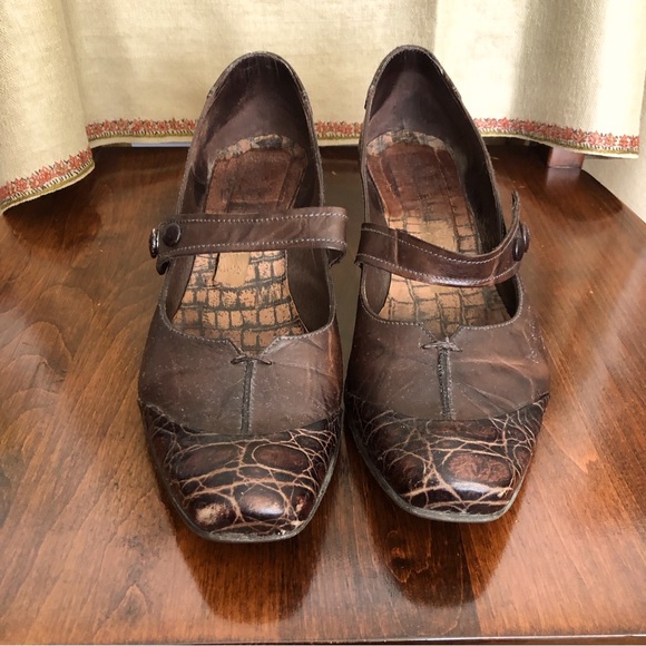 Hispanitas Wedge Leather Mary Jane  Shoes - Picture 10 of 10